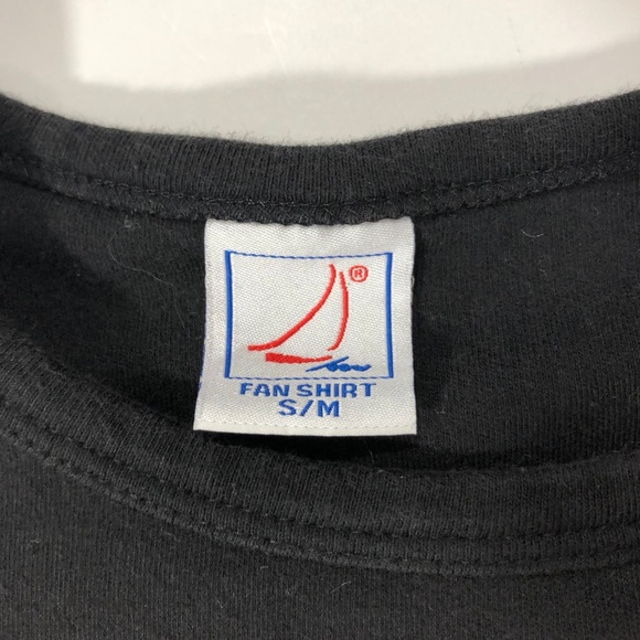 QUEEN Black SS Fan Shirt w Red Glitter Logo XS - Picture 4 of 5